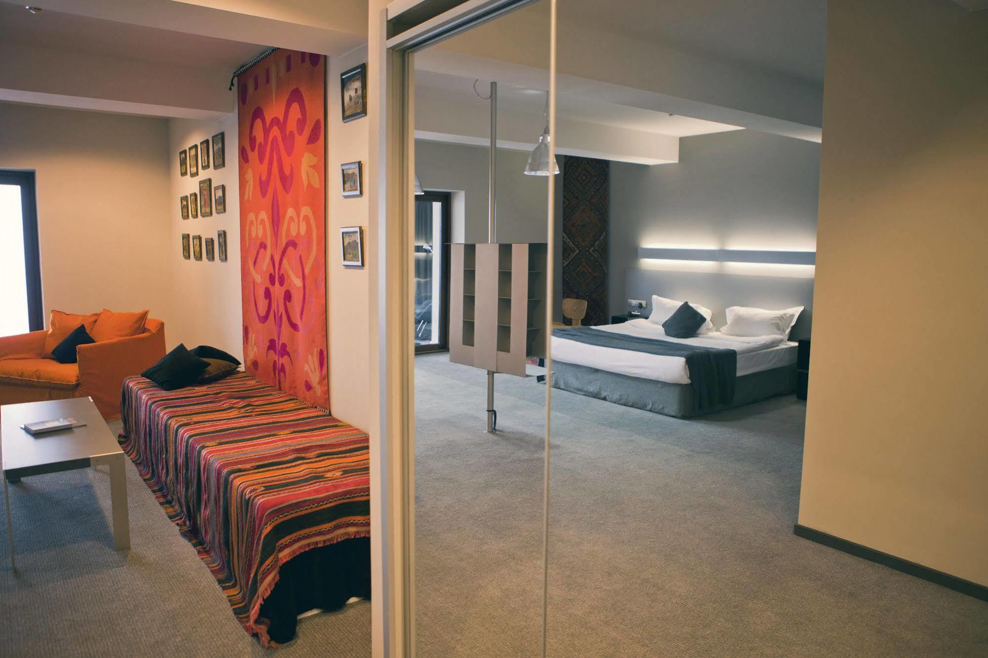 Kabadoni Boutique Hotel ซิคนาคี ภายนอก รูปภาพ